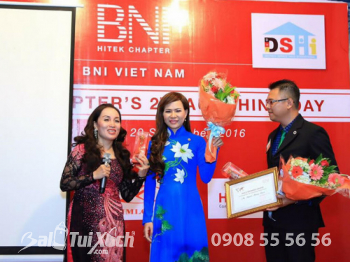 Doanh nhân Thu Sương - Founder Hệ thống BaloTuiXach.com sau 2 năm hoàn thành sứ mệnh là đại sứ vùng HCM6